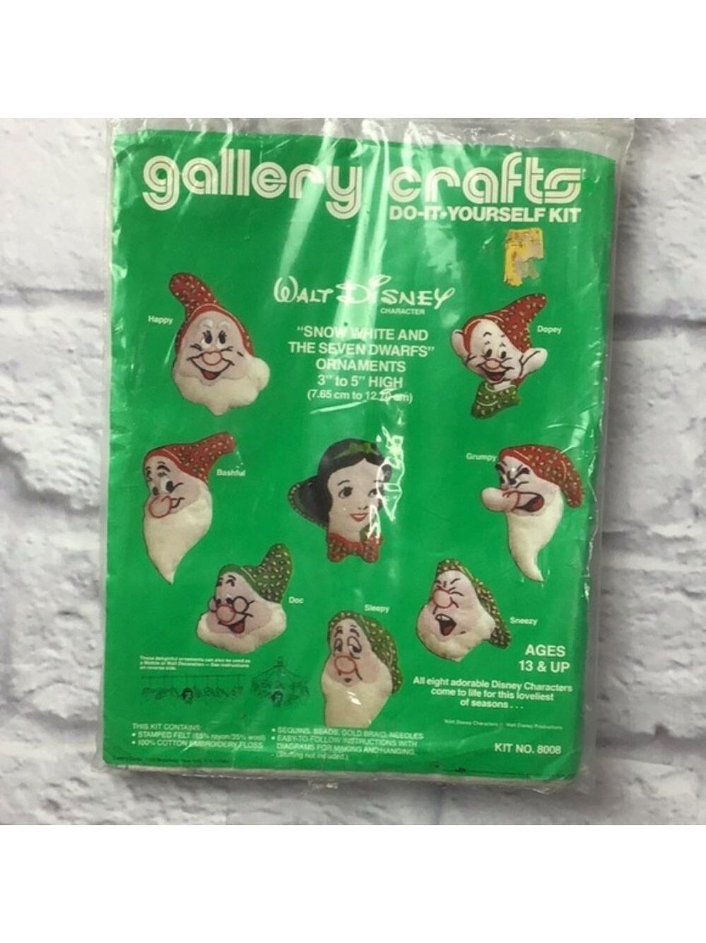 Vtg Snow White & Seven Dwarfs Disney Ornament kit